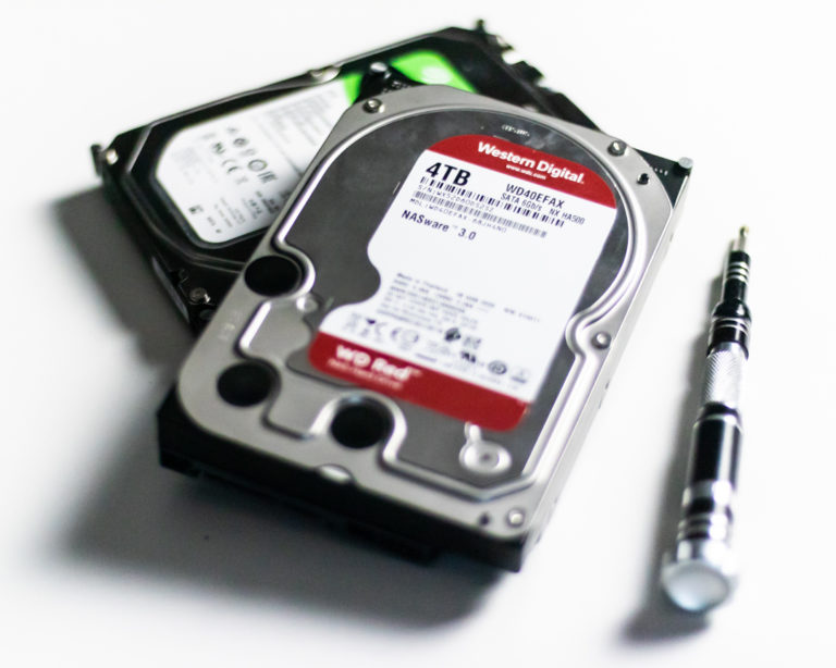 Análise e Comparativo Histórico de HDDs e SSDs - Blog Globaldata