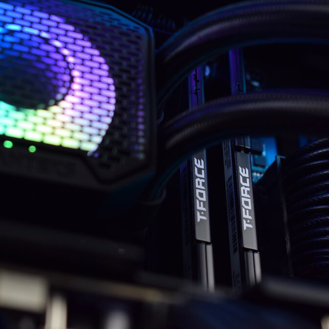 Computador King Mod Gamer-PC Phanteks Ryzen 7 7800X3D 32GB DDR5 1TB RTX 5070 Ti WiFi W11 image number 3