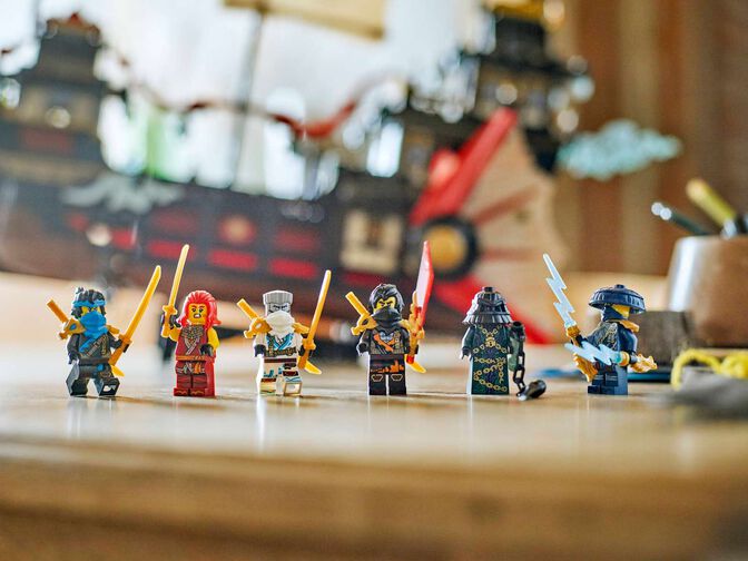 LEGO Ninjago: O Navio Pirata do Templo, 2387 Pe&ccedil;as (71848) image number 5
