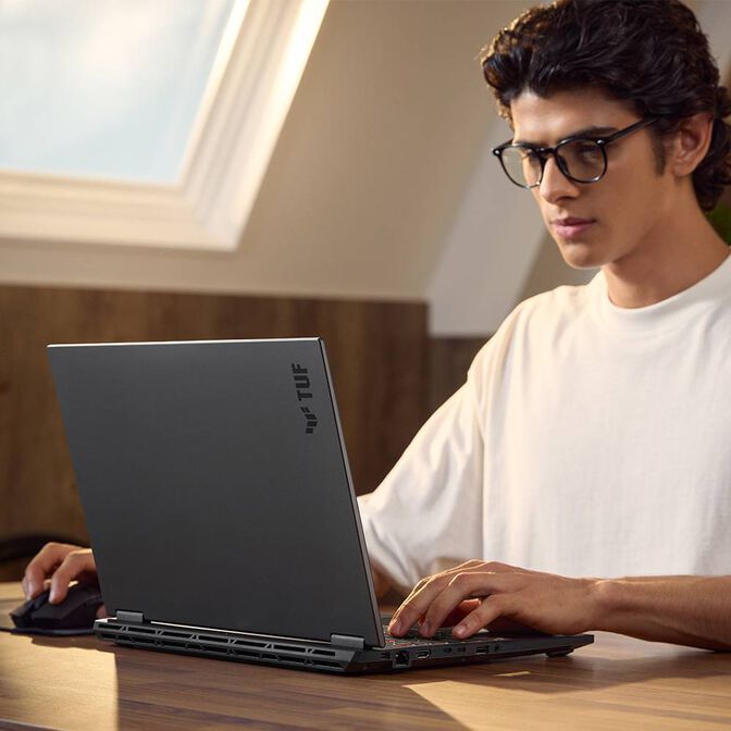 Port&aacute;til ASUS TUF A16 FA608UP-R72B57CS2 16" Ryzen 7 260 32GB DDR5 1TB RTX 5070 144Hz image number 12