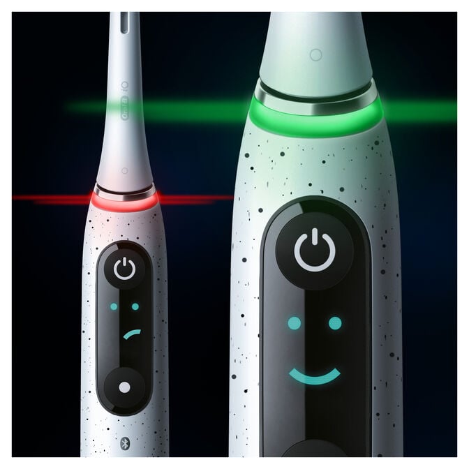 Escova de Dentes El&eacute;trica Oral-B iO Series 10 Stardust White image number 11