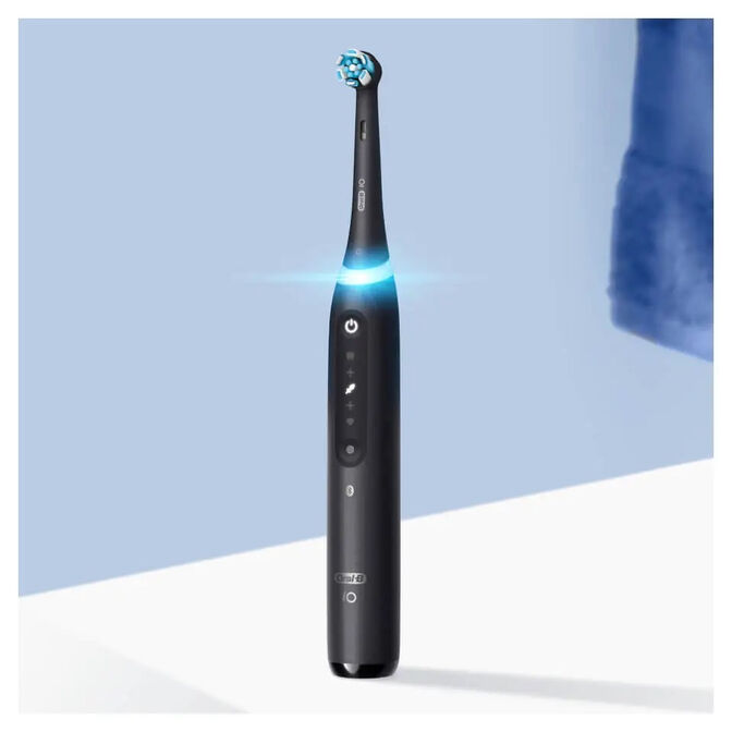 Escova de Dentes El&eacute;trica Oral-B iO Series 5 Matt Black image number 1