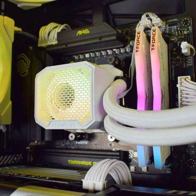 Computador King Mod Gamer-PC Ryzen 7 9800X3D 32GB DDR5 2TB RTX 5090 WiFi image number 6