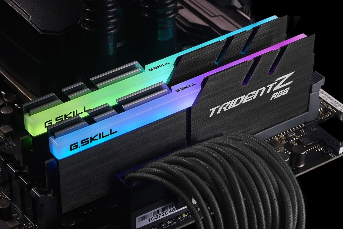 G.Skill Kit 16GB (2 X 8GB) DDR4 3200MHz Trident Z RGB CL16