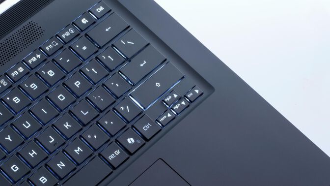 Port&aacute;til Gigabyte AERO X16 1VH93PTC94AH 16" Ryzen AI 7 350 16GB DDR5 1TB RTX 5060 QHD+ 165Hz W11 image number 11