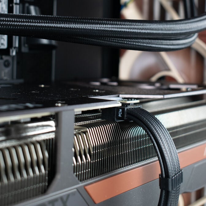 Computador King Mod Gamer-PC Noctua Edition Ryzen 7 9850X3D 64GB DDR5 2TB RTX 5080 WiFi W11 image number 5