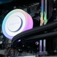 Computador AURA Gamer-PC Lian Li Ryzen 5 7500F 32GB DDR5 1TB RTX 5060 Ti 16GB WiFi W11 image number null