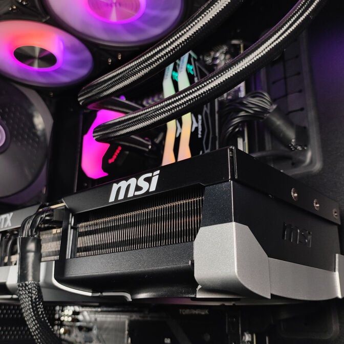 Computador King Mod Gamer-PC Ryzen 7 9800X3D 32GB DDR5 2TB RTX 5090 WiFi W11 image number 5