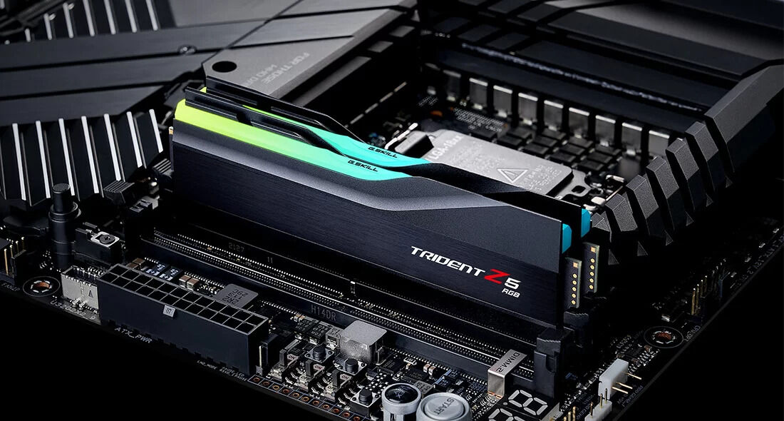 G.Skill Kit 32GB (2 x 16GB) DDR5 6400MHz Trident Z5 RGB CL32 Black