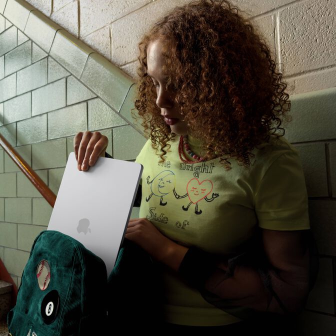 Port&aacute;til Apple MacBook Air M5 15.3" 10-Cores 16GB RAM 1TB SSD Prateado image number 3