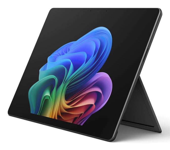 Microsoft Surface Laptop Copilot+ PC 13" Intel Core Ultra 5 16GB RAM 256GB SSD Windows 11 Pro Preto image number 1