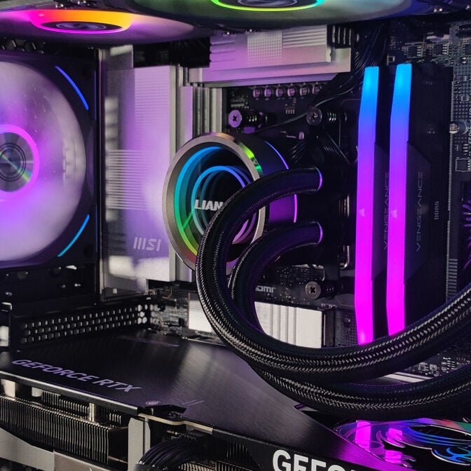 Computador King Mod Gamer-PC Ryzen 7 9800X3D 64GB DDR5 2TB RTX 5080 WiFi W11 image number 7