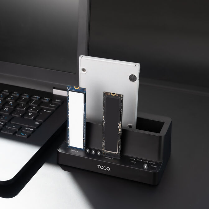 Dock Tooq para 2xSSD M.2 NVMe+1xSATA 2,5"/3,5" USB 3.2 Clone image number 3