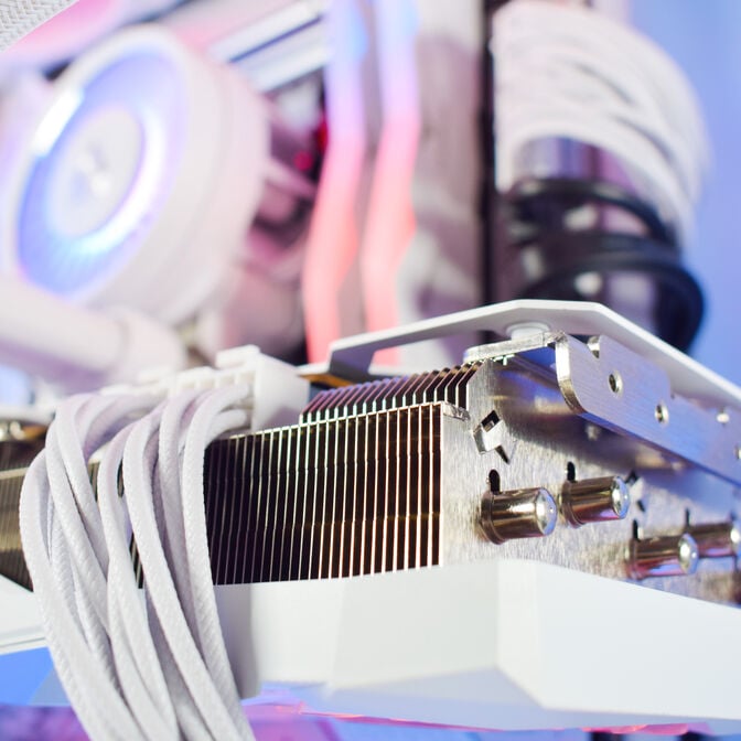 Computador King Mod Limited-PC Ryzen 7 7800X3D 32GB DDR5 1TB RX 7800 XT WiFi W11 image number 1