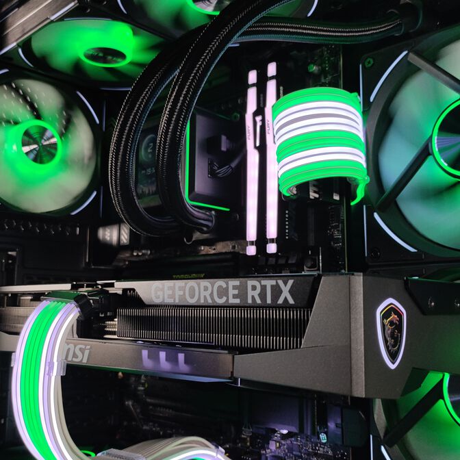 Computador King Mod Limited-PC Ryzen 7 9800X3D 32GB DDR5 2TB RTX 5080 WiFi W11 V2 image number 7