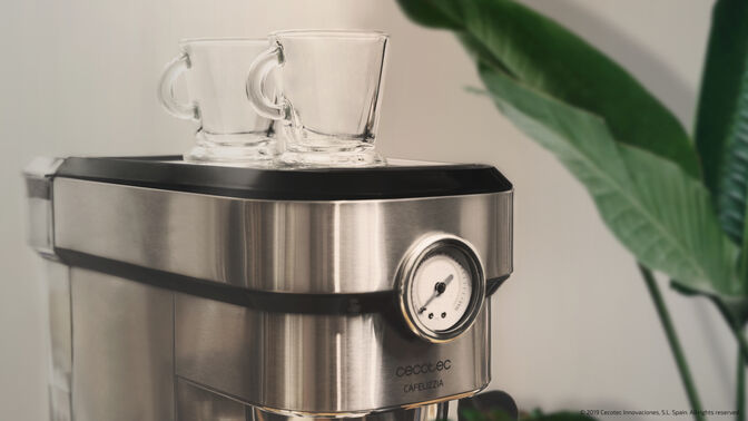 M&aacute;quina de Caf&eacute; Expresso Cecotec Cafelizzia 790 Steel Pro image number 10