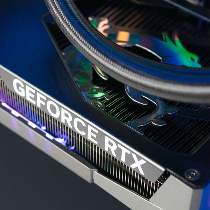 Computador King Mod Gamer-PC Fractal Ryzen 7 9800X3D 32GB DDR5 2TB RTX 5070 Ti WiFi W11 image number 4