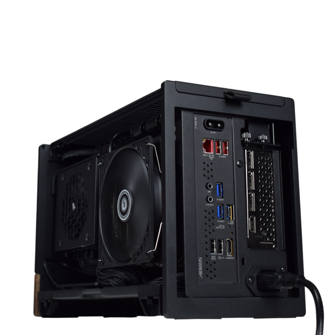 Computador King Mod Gamer-PC Mini Edition Ryzen 7 9800X3D 32GB DDR5 2TB RTX 5080 WiFi W11 V5 image number 4