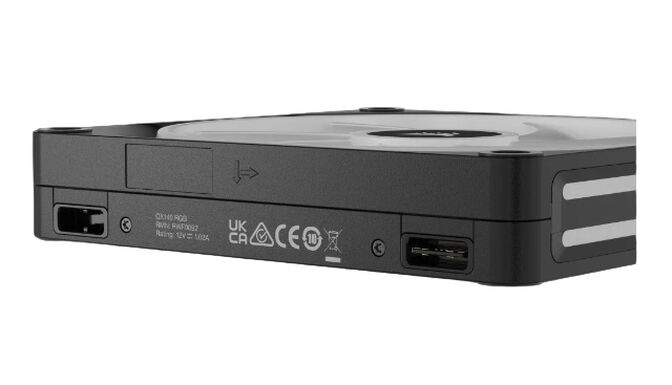 Ventoinha Corsair iCUE Link QX140 RGB PWM Preta 140mm (Pack 2) image number 6