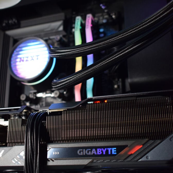 Computador King Mod Gamer-PC NZXT Ryzen 7 9800X3D 32GB DDR5 2TB RTX 5080 WiFi W11 V2 image number 4