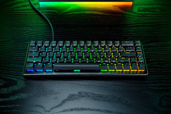 Teclado Razer Huntsman V3 HE Mini 65% RGB Magnetic Switch 8KHz (US) image number 2