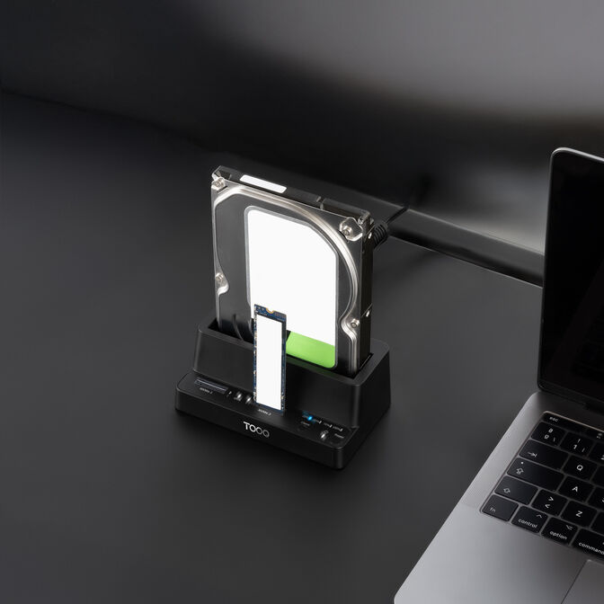 Dock Tooq para 2xSSD M.2 NVMe+1xSATA 2,5"/3,5" USB 3.2 Clone image number 4