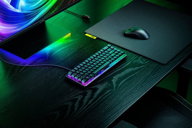 Teclado Razer Huntsman V3 HE Mini 65% RGB Magnetic Switch 8KHz (US) image number 4