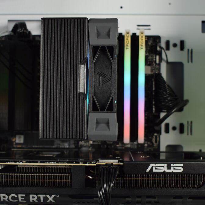 Computador AURA Gamer-PC Powered by ASUS Ryzen 7 7800X3D 32GB DDR5 1TB RTX 5070 WiFi W11 image number 7