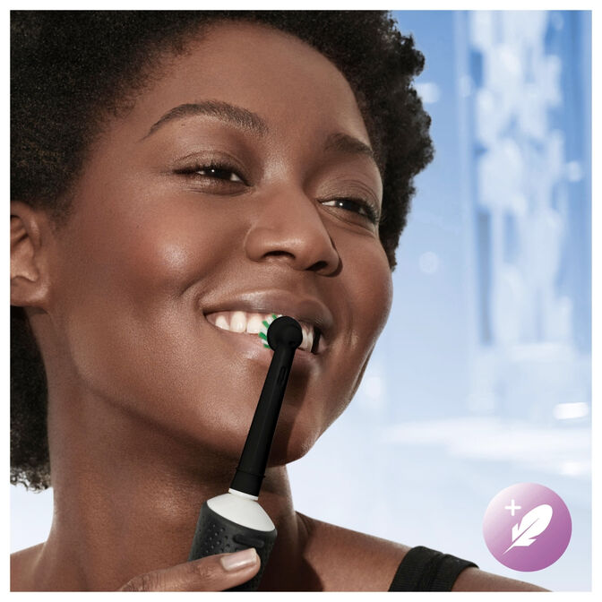 Escova de Dentes El&eacute;trica Oral-B Vitality Pro D103 Preto image number 3