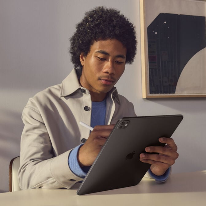 Tablet Apple iPad Pro M5 13" Wi-Fi + Cellular 2TB Prateado Tandem OLED com Vidro Comum image number 2