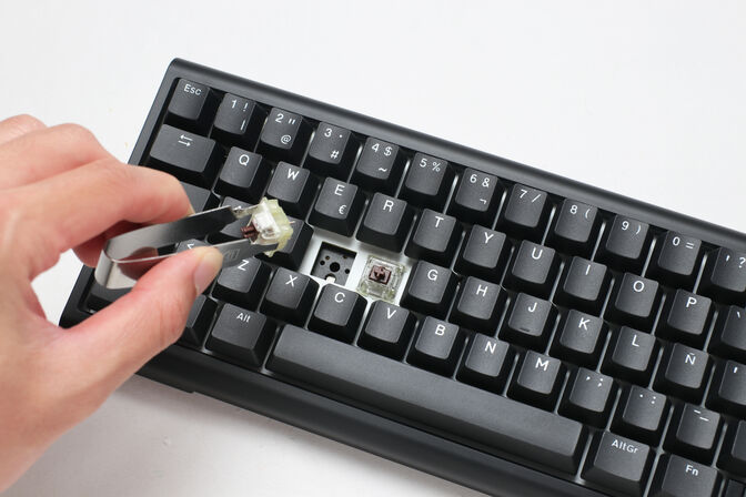 Teclado Mec&acirc;nico Ducky Tinker65 65% RGB Black MX-Brown (ES) image number 5