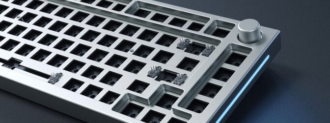 Barebone Glorious GMMK Pro 75% White Ice image number 5