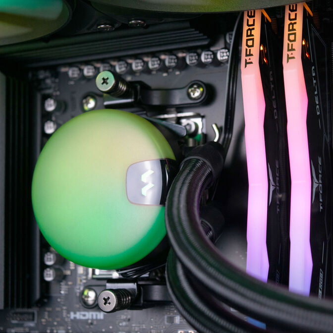 Computador King Mod Gamer-PC Fractal Ryzen 7 9800X3D 32GB DDR5 2TB RTX 5070 Ti WiFi W11 image number 3