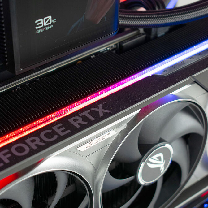 Computador King Mod Gamer-PC Powered by ASUS HYTE Ryzen 7 9850X3D 64GB DDR5 2TB RTX 5090 WiFi W11 image number 4