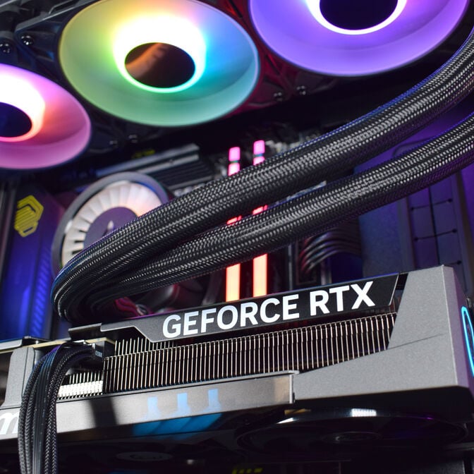 Computador King Mod Gamer-PC Ryzen 7 9800X3D 32GB DDR5 2TB RTX 5070 Ti WiFi W11 image number 5