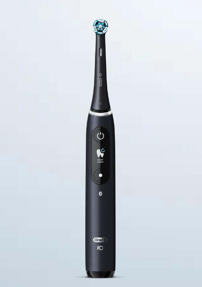 Escova de Dentes El&eacute;trica Oral-B iO Series 8N Black Onyx image number 0