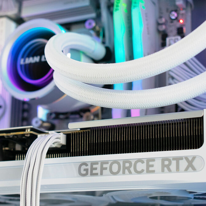 Computador King Mod Gamer-PC Ryzen 7 9800X3D 32GB DDR5 2TB RTX 5080 WiFi W11 - White Edition image number 6