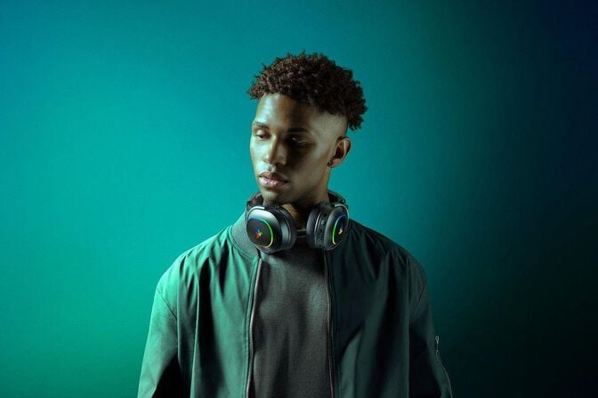 Headset Razer Barracuda X Chroma Wireless/Bluetooth image number 2