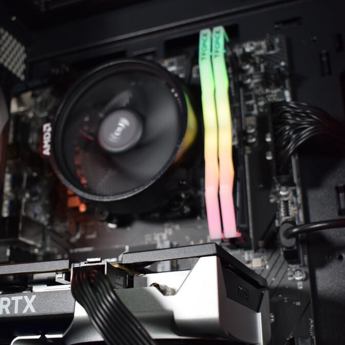 Computador AURA Gamer-PC Ryzen 5 7500F 32GB DDR5 1TB RTX 5060 WiFi W11 V2 image number 5