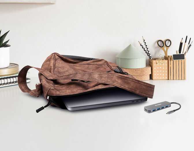 HUB USB D-Link USB-C Macho > 3 x USB 3.0 (SS) + 1 x USB 3.0 Quick Charge (BC 1.2) + 1 x USB-C (Thunderbolt 3) (PD60W) image number 3