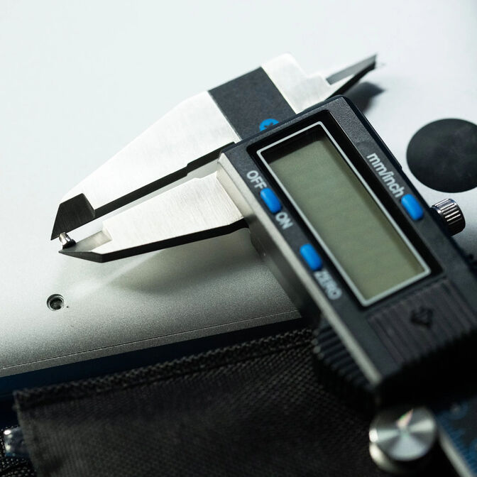 Paqu&iacute;metro Digital iFixit - 0,01mm a 150mm image number 2