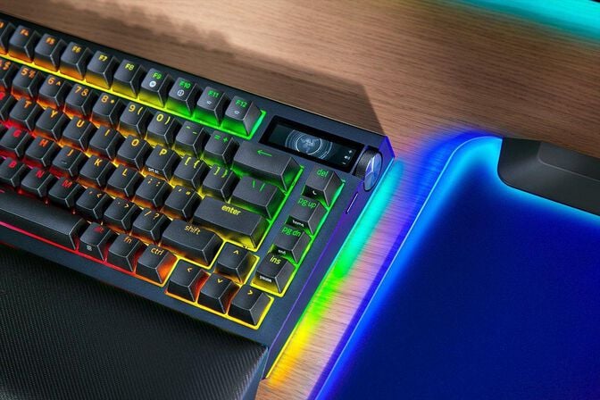 Teclado Razer BlackWidow V4 Pro 75% RGB Tactile Switch Wireless/Bluetooth (US) image number 4