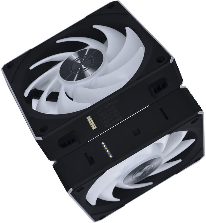 Ventoinha Lian Li UNI FAN CL120 Wireless RGB PWM Preto 120mm (Pack 3) image number 2