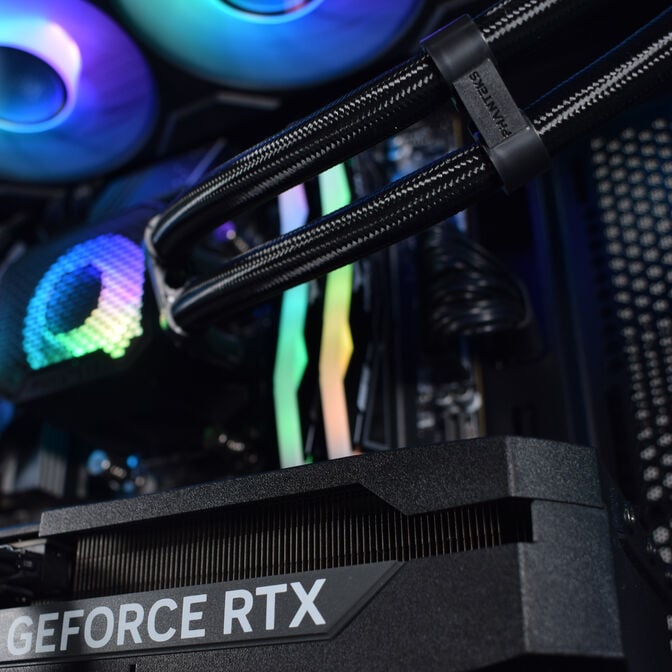 Computador King Mod Limited-PC Ryzen 7 9800X3D 32GB DDR5 2TB RTX 5080 WiFi W11 image number 1